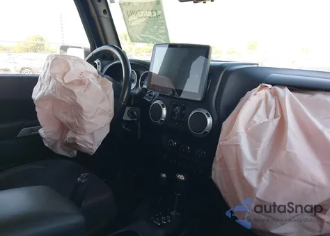 2013 Jeep Wrangler Unlimited Rubicon z USA, uszkodzony, nr VIN 1C4BJWFG4DL513446